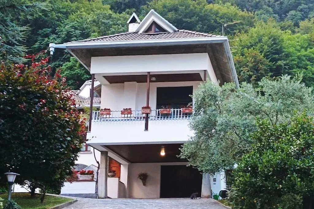 Villa Rosetta Tra Lago E Monti Pescate 0*,  Ιταλία